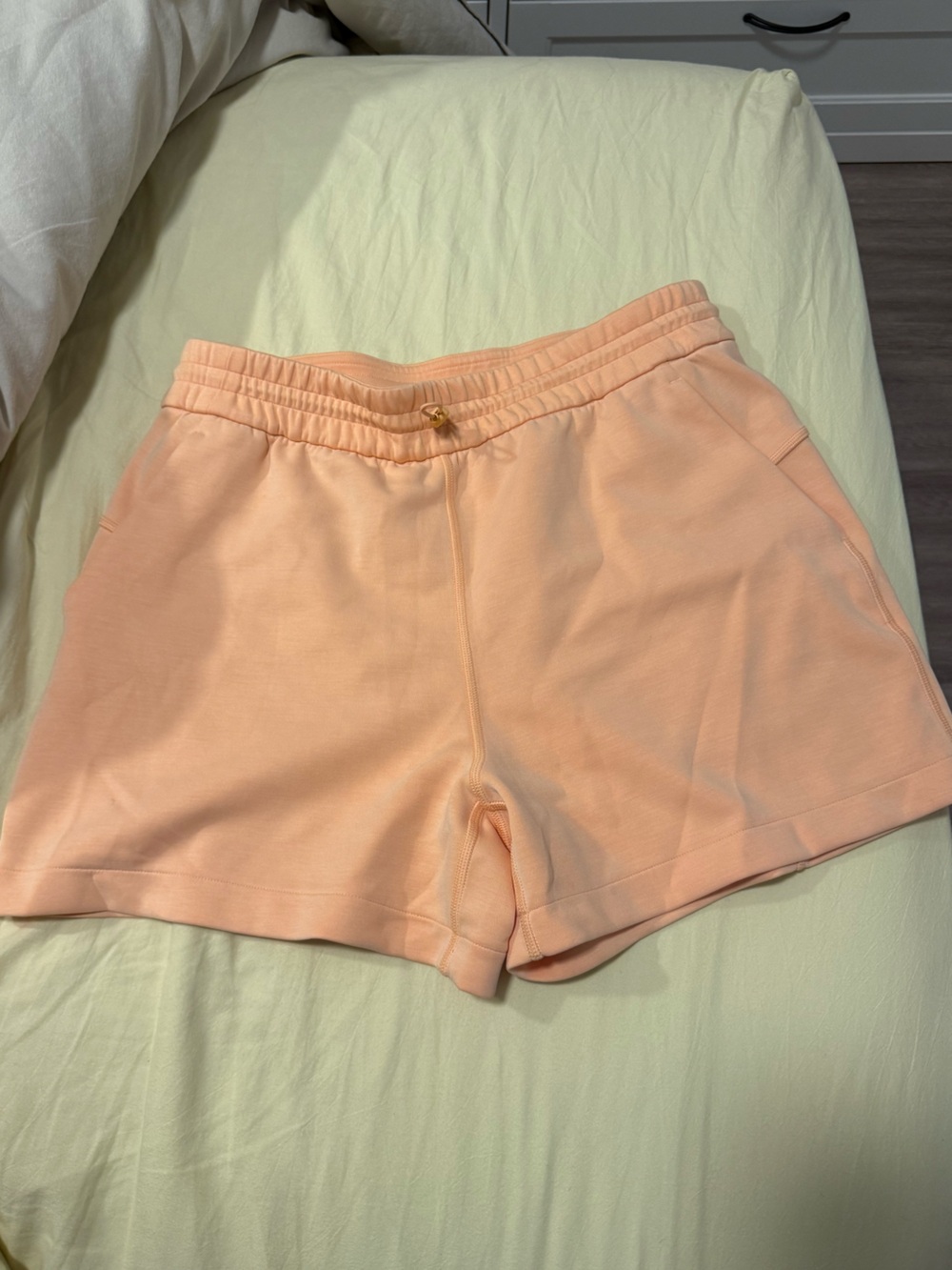 lululemon softstreme shorts Peach Bellini in size 8